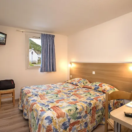 Brit Essentiel Deltour Hotel