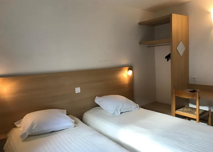 Brit Essentiel Deltour 2* Mende